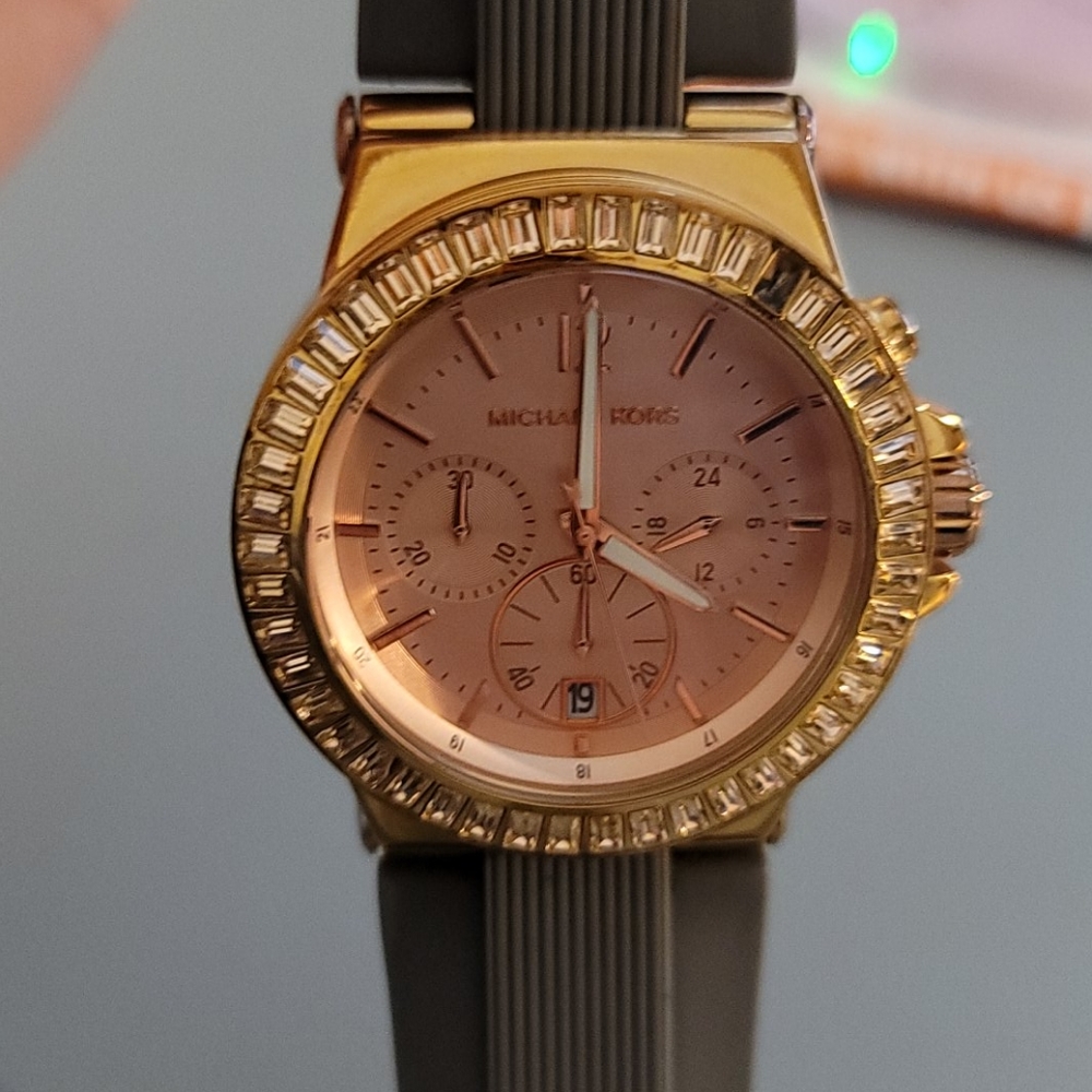 Michael Kors rose gold watch